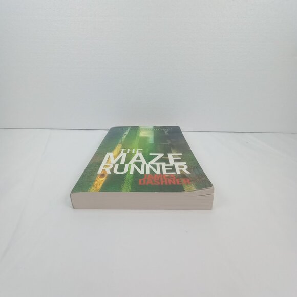The Maze Runner by James Dashner Dystopian YA Sci-Fi Adventure Bestseller - Picture 3 of 7